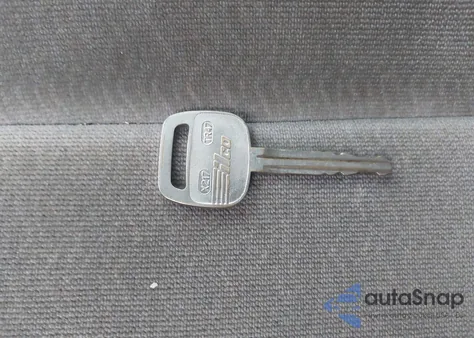 1998 Toyota Camry Le from USA, damaged, VIN 4T1BG22K0WU297704